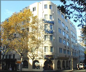 De Vere Hotel Sydney - Tourism Canberra 0