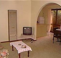 Hyatt Apartments - Tourism Canberra