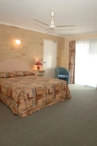 Ambassador Motor Lodge (Best Western) - Tourism Canberra 1