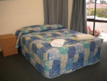 Newcastle Heights Motel - Tourism Canberra 3