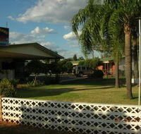 Cross Roads Motel - Tourism Canberra