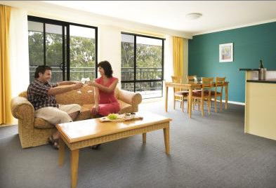Flynns Beach Resort - Tourism Canberra 3