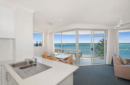 Atrium Resort - Tourism Canberra 4