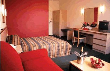 Quality CKS Sydney Airport Hotel - Tourism Canberra 5