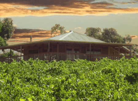 Mclaren Ridge Log Cabins - Tourism Canberra