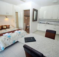 Coral Point Lodge - Tourism Canberra