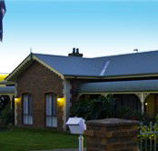 Lincoln Cottage Motor Inn - Tourism Canberra