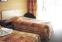 Tenterfield Bowling Club Motor Inn - Tourism Canberra 0