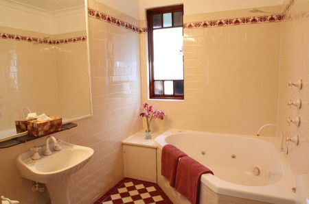 3 Explorers Motel - Tourism Canberra 4