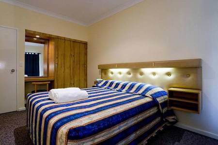 Archer Resort - Tourism Canberra 0