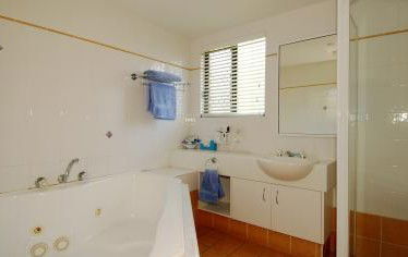 Best Western Macquarie Barracks Motor Inn - Tourism Canberra 3