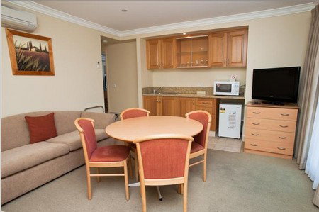 Bathurst Heritage Motor Inn - Tourism Canberra 4