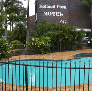 Holland Park Motel - Tourism Canberra 1
