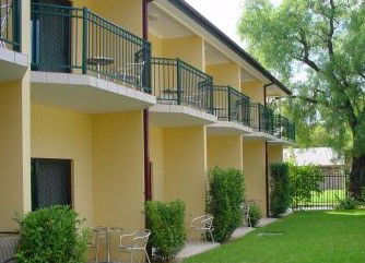 St. Marys Park View Motel - Tourism Canberra 0