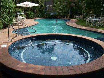 Old Burleigh Court Holiday Apartments - Tourism Canberra 7