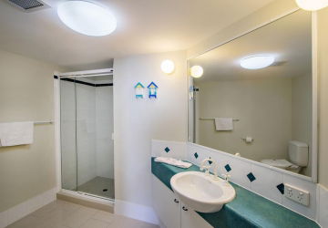 Kingsrow Holiday Apartments - Tourism Canberra 6