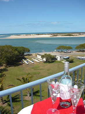 Sails Resort On Golden Beach - Tourism Canberra 1