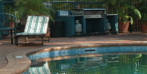 Coconut Grove Holiday Apartments - Tourism Canberra 1