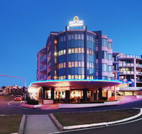 Grand Palais Beachside Resort - Tourism Canberra