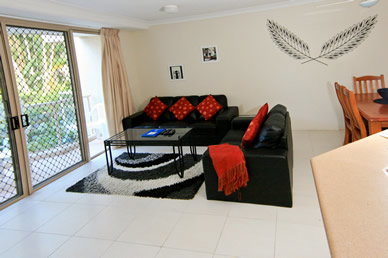 Miami Beachside Apartments - Tourism Canberra 7