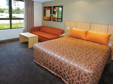 Travelodge Garden City - Tourism Canberra 1