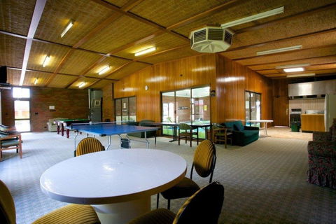 Best Western Golden Grain Motor Inn - Tourism Canberra 3