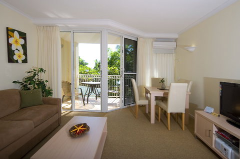 On The Beach Holiday Apartments - Tourism Canberra 5