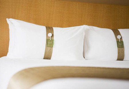 Holiday Inn Potts Point - Tourism Canberra 1