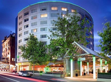 Holiday Inn Potts Point - Tourism Canberra 2