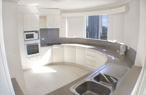 Zenith Apartments - Tourism Canberra 7