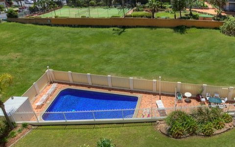 View Pacific Holiday Apartments - Tourism Canberra 1