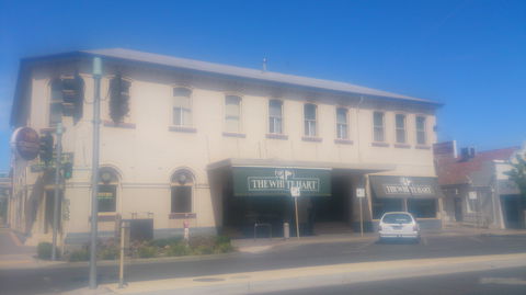White Hart Hotel - Tourism Canberra 0