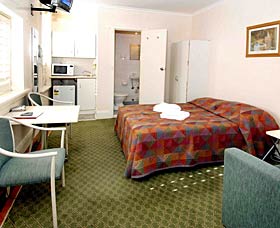 The Maisonette Hotel - Tourism Canberra 0