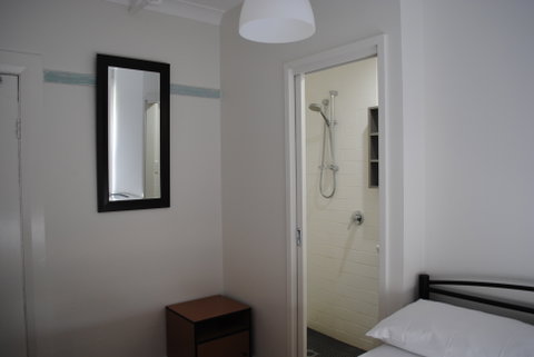 Highfield Private Hotel - Tourism Canberra 0
