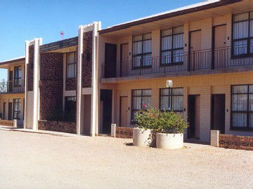 Opal Inn Hotel - Tourism Canberra 0
