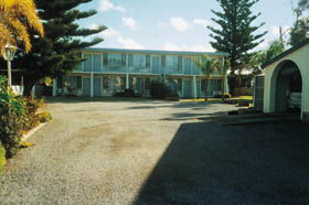 Troubridge Hotel - Tourism Canberra 0
