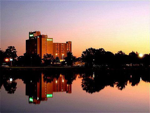 Mercure Sydney Airport - Tourism Canberra 0