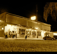 Queensland Hotel - Tourism Canberra