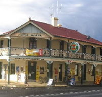 Royal Hotel Mandurama - Tourism Canberra