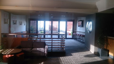 Barklys Hotel - Tourism Canberra 0