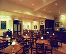 Gardners Inn Hotel - Tourism Canberra 0
