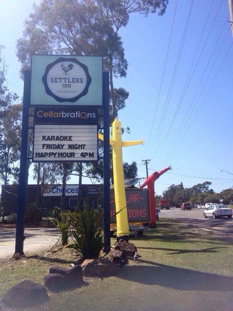 Settlers Inn Hotel - Tourism Canberra 0