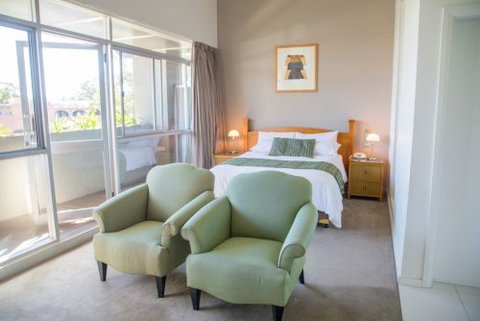 Grand Motel The - Tourism Canberra 0
