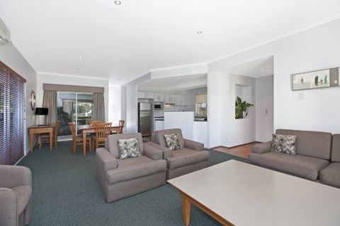 Comfort Inn & Suites Northgate - Tourism Canberra 1