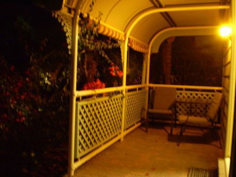 Banjo's Overnight & Holiday Units - Tourism Canberra 4