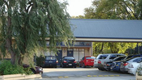 Golden Chain Welcome Inn 277 - Tourism Canberra 2