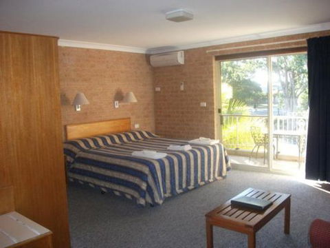 Huskisson Bayside Resort - Jervis Bay - Tourism Canberra 0