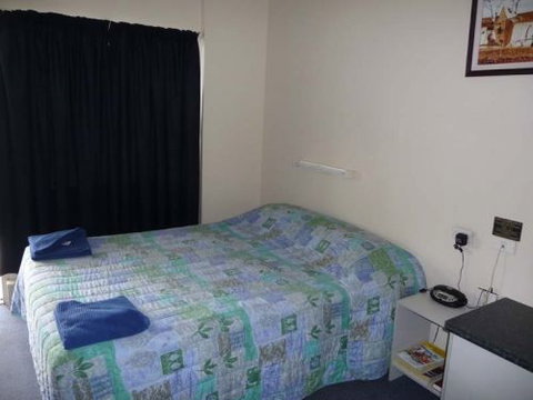 Moura Motel - Tourism Canberra 3