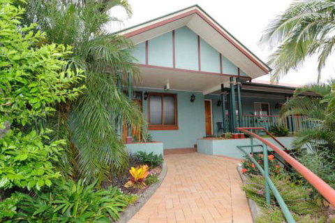 McNevins Logan Park - Tourism Canberra 0