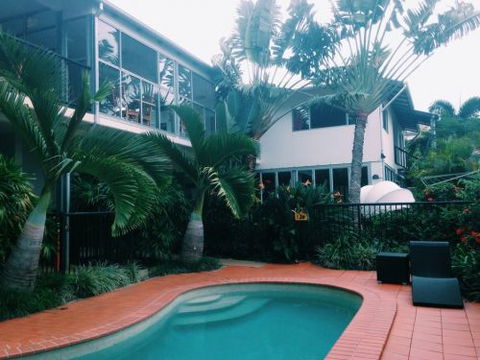 Childers Oasis Motel - Tourism Canberra 1